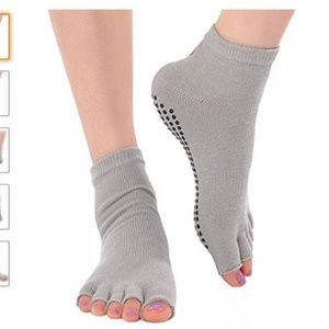 Toeless yoga socks